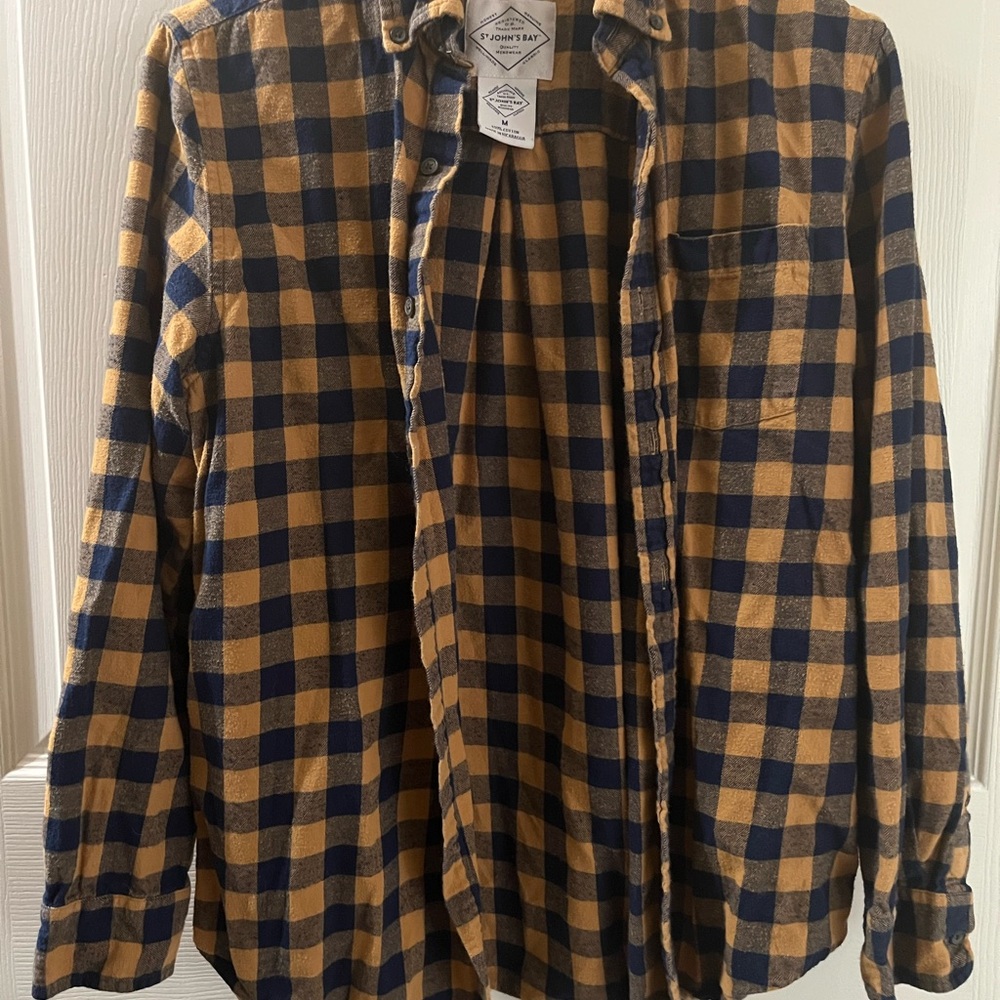 St Johns Bay Men's Super Soft Mustard Yellow And Navy Blue Plaid Flannel Size M